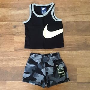 Nike matching tank top & shorts